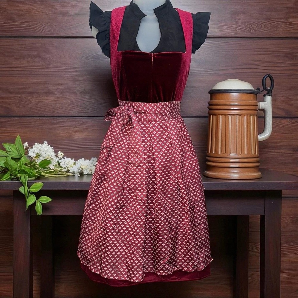 New Small Oktoberfest Red Burgundy Velvet Dirndl Dress Bavarian German Festival - Picture 3 of 7